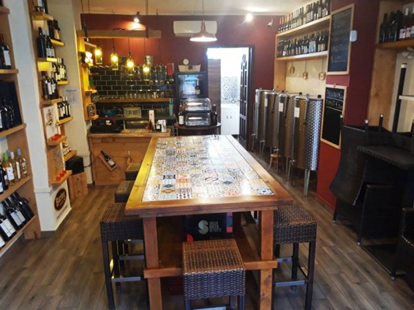 negozio in vendita a Sassari in zona Centro Storico