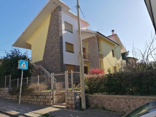 casa indipendente in vendita a Sassari in zona Cappuccini