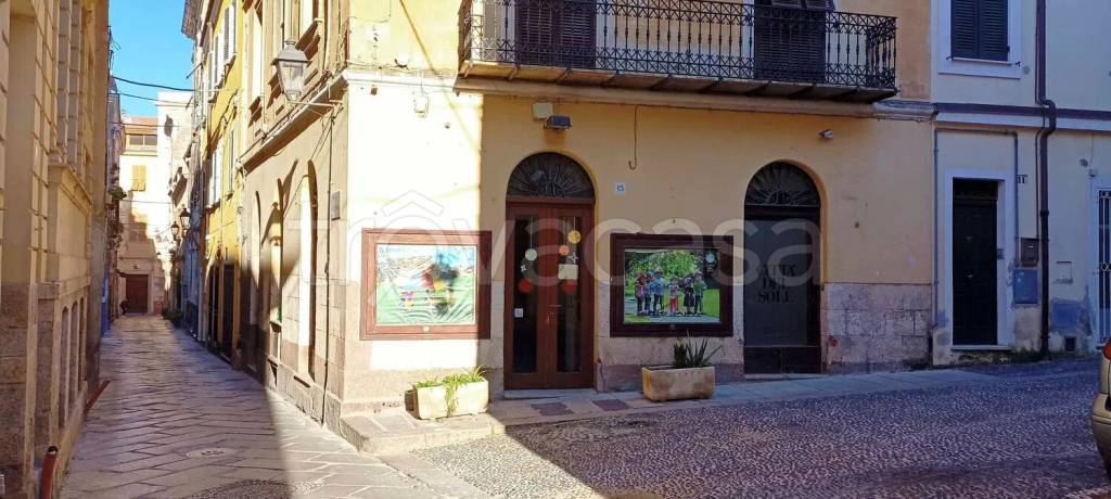negozio in vendita a Sassari in zona Centro Storico