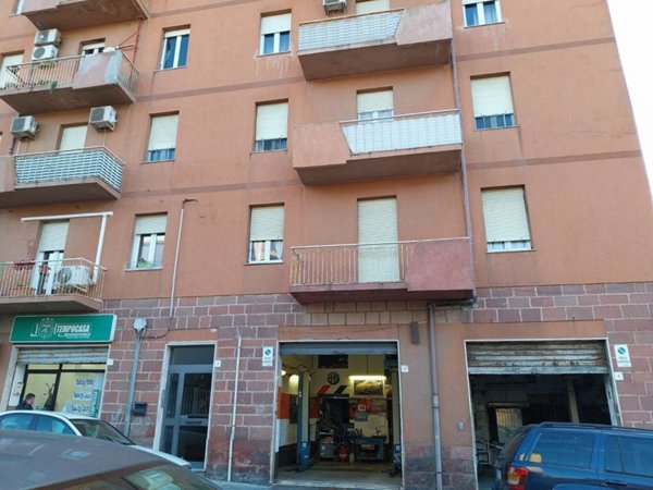 negozio in vendita a Sassari in zona Monte Rosello