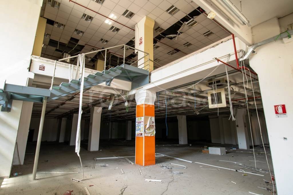 negozio in vendita a Sassari in zona Predda Niedda