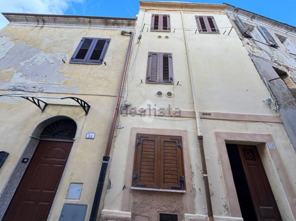 casa indipendente in vendita a Sassari in zona Centro Storico