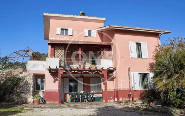 casa indipendente in vendita a Sassari in zona Luna e Sole / Prunizzedda