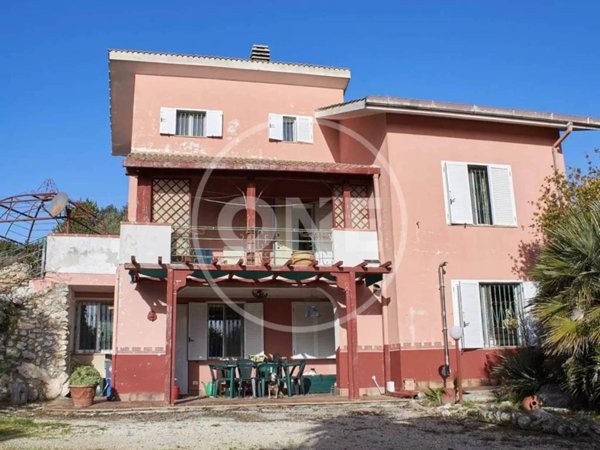 casa indipendente in vendita a Sassari in zona Cappuccini