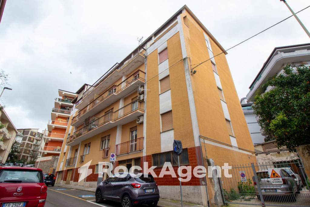 locale commerciale in vendita a Sassari in zona Luna e Sole / Prunizzedda