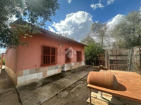 casa indipendente in vendita a Sassari in zona Caniga