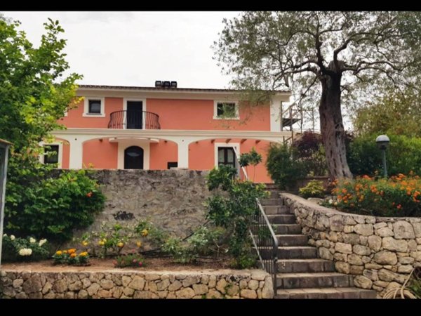 casa indipendente in vendita a Sassari in zona Filigheddu