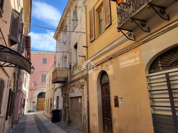 appartamento in vendita a Sassari in zona Centro Storico