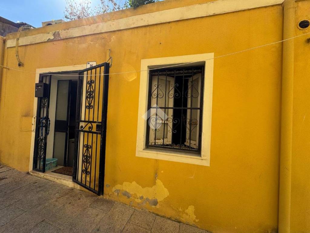 casa semindipendente in vendita a Sassari in zona Centro Storico