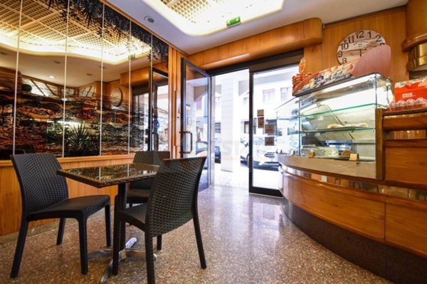 locale commerciale in vendita a Sassari