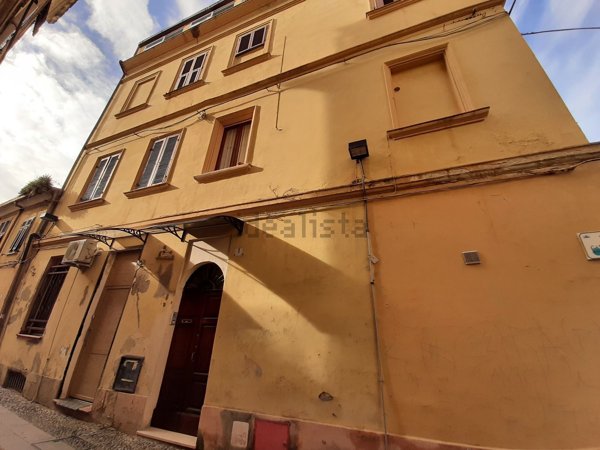 esavano in vendita a Sassari