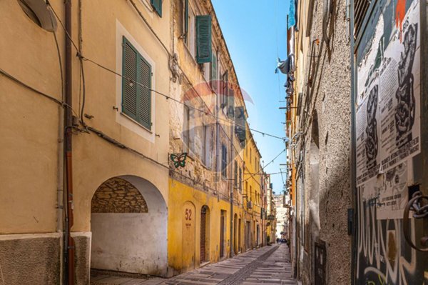 appartamento in vendita a Sassari in zona Centro Storico
