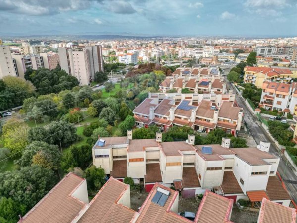casa indipendente in vendita a Sassari in zona Carbonazzi / Acquedotto