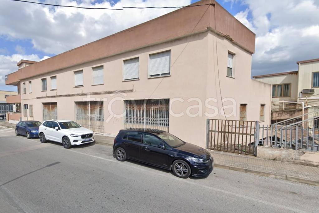 ufficio in vendita a Sassari in zona Latte Dolce