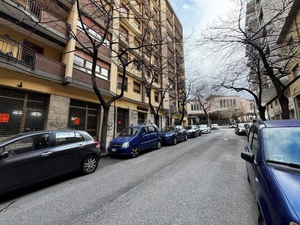 locale commerciale in vendita a Sassari in zona Centro Storico