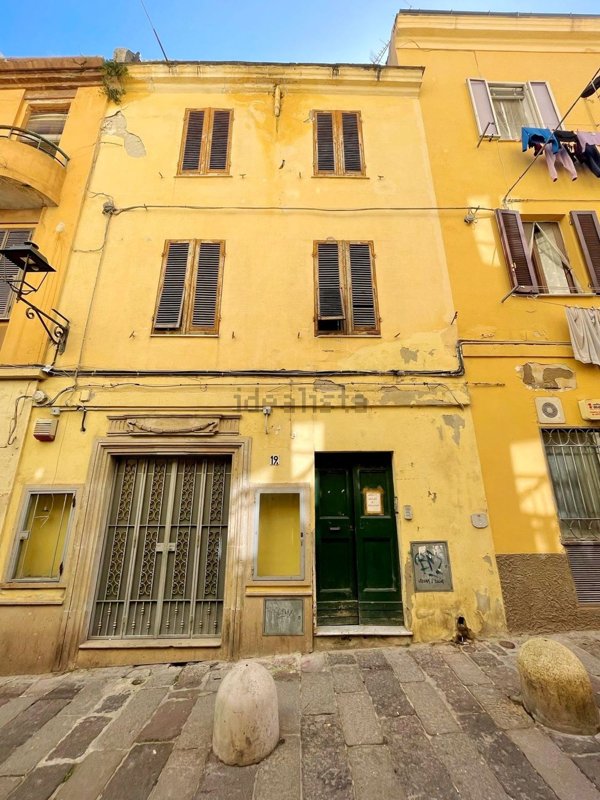 appartamento in vendita a Sassari in zona Centro Storico