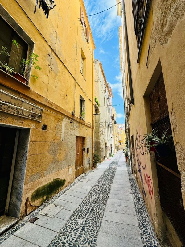appartamento in vendita a Sassari in zona Centro Storico