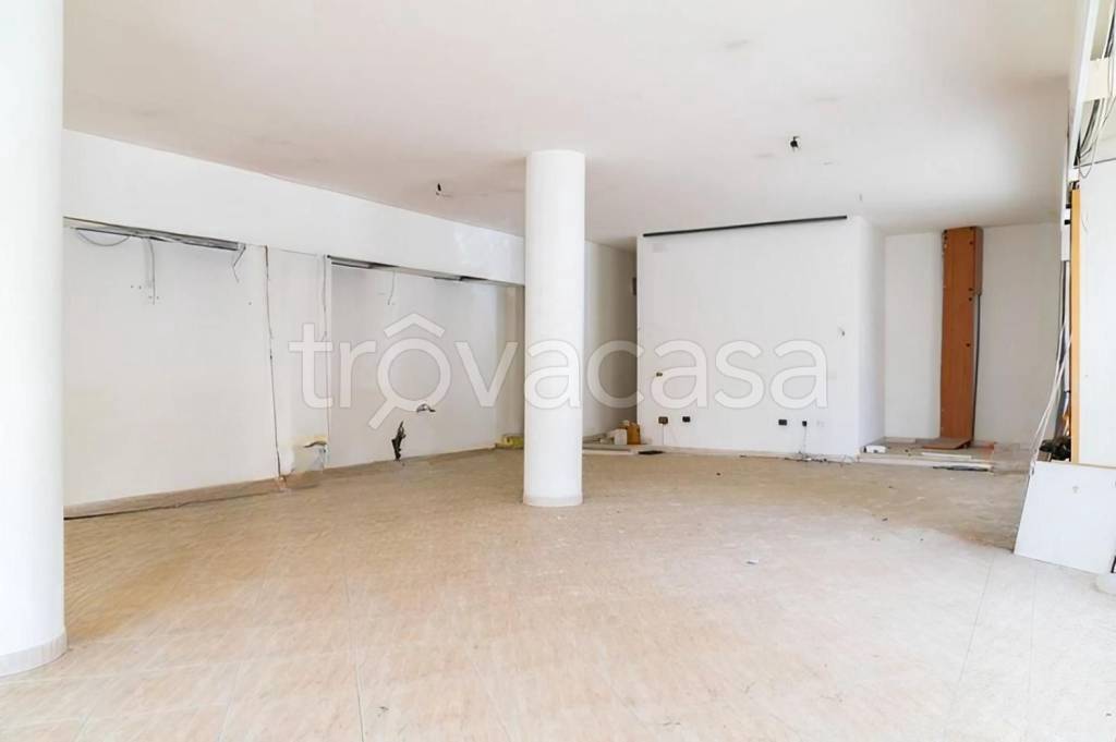 negozio in vendita a Sassari in zona Centro Storico