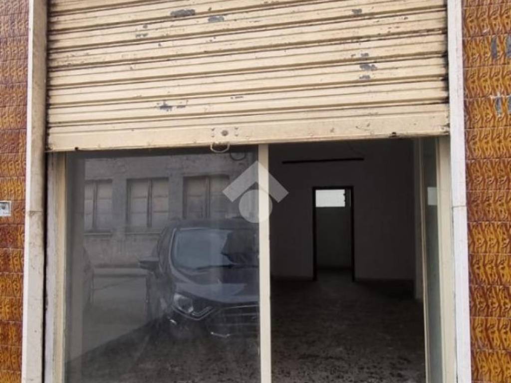 locale commerciale in vendita a Sassari in zona Centro Storico