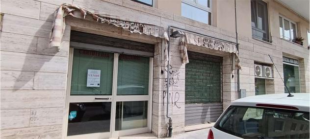 negozio in vendita a Sassari in zona Centro Storico