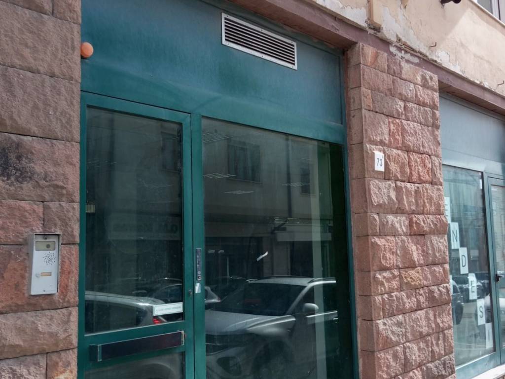 negozio in vendita a Sassari in zona Monte Rosello
