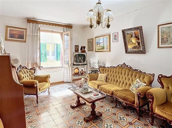 casa indipendente in vendita a Sassari in zona Centro Storico