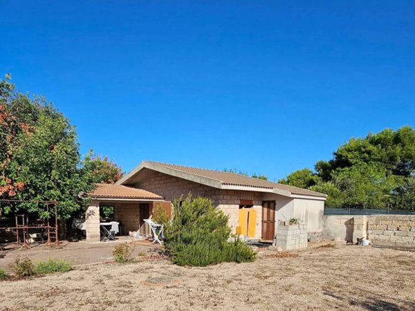 casa indipendente in vendita a Sassari in zona La Landrigga