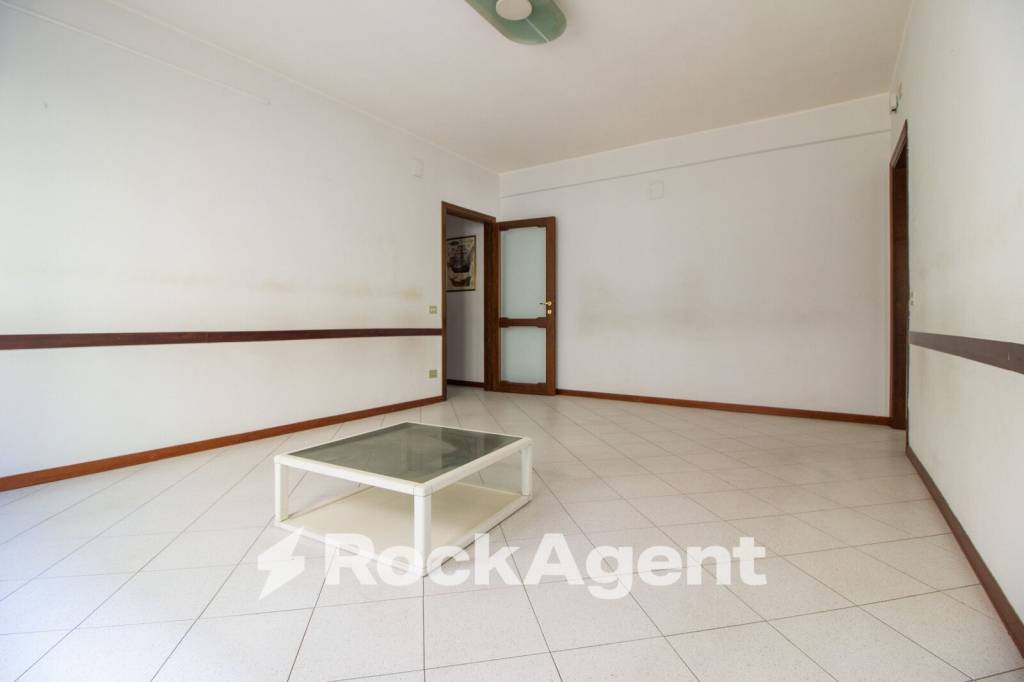 appartamento in vendita a Sassari in zona Centro Storico