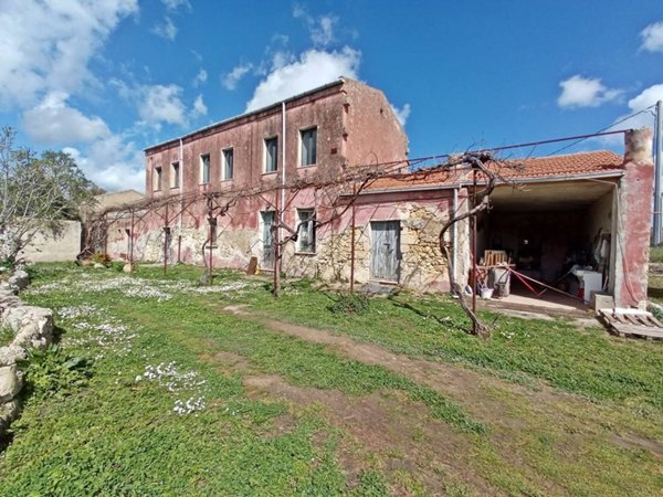 terreno agricolo in vendita a Sassari in zona Latte Dolce