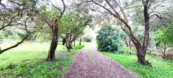 casa indipendente in vendita a Sassari in zona Carbonazzi / Acquedotto