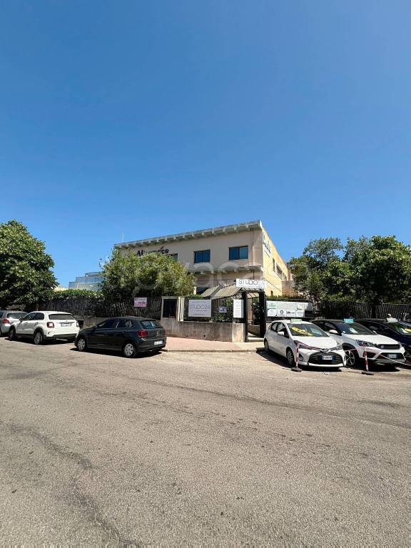 negozio in vendita a Sassari in zona Predda Niedda