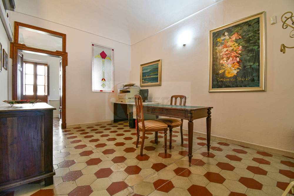 appartamento in vendita a Sassari in zona Centro Storico