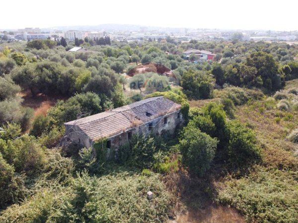 casa indipendente in vendita a Sassari in zona Ottava