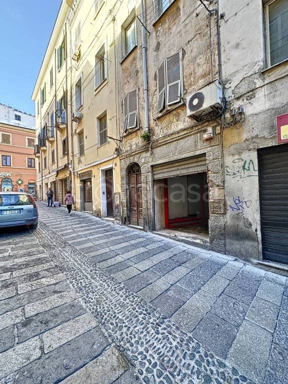 negozio in vendita a Sassari in zona Centro Storico