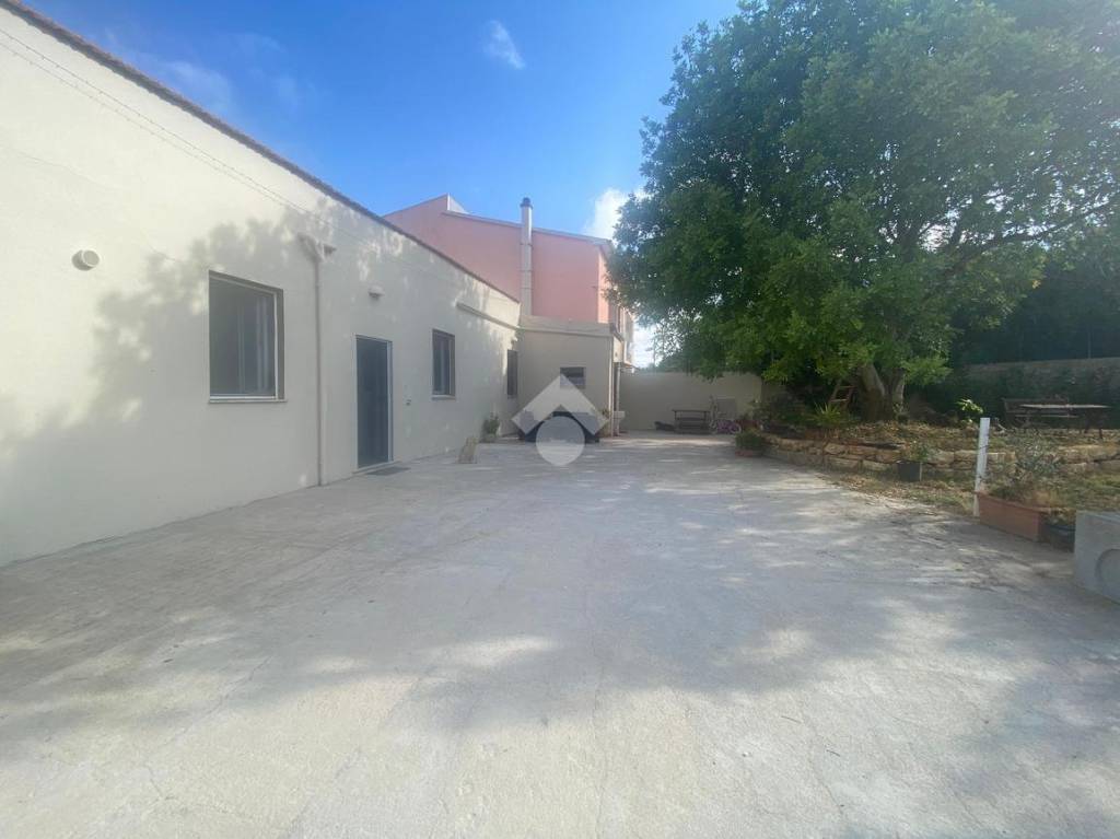 casa indipendente in vendita a Sassari in zona Caniga
