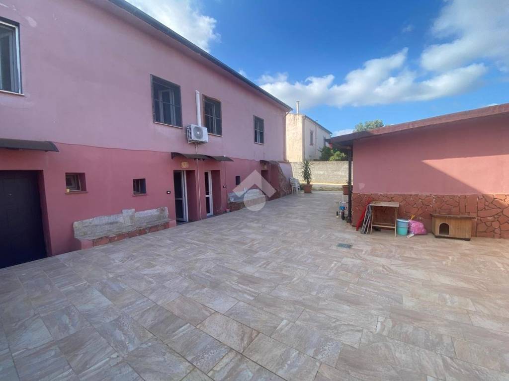 casa indipendente in vendita a Sassari in zona Caniga