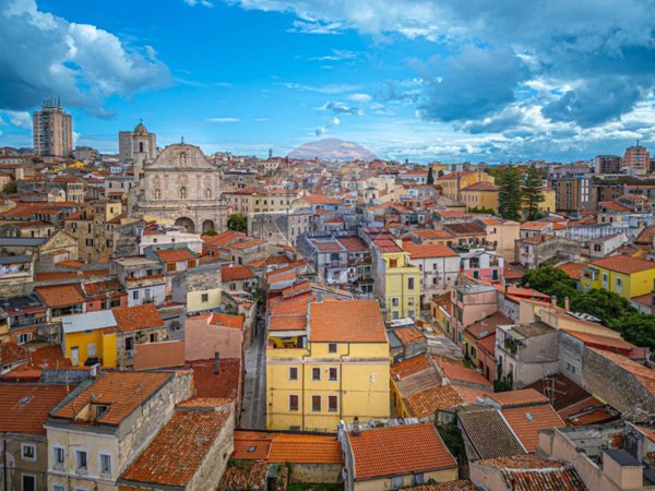 appartamento in vendita a Sassari in zona Centro Storico