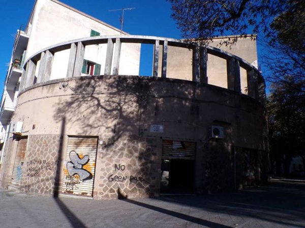 negozio in vendita a Sassari in zona Centro Storico