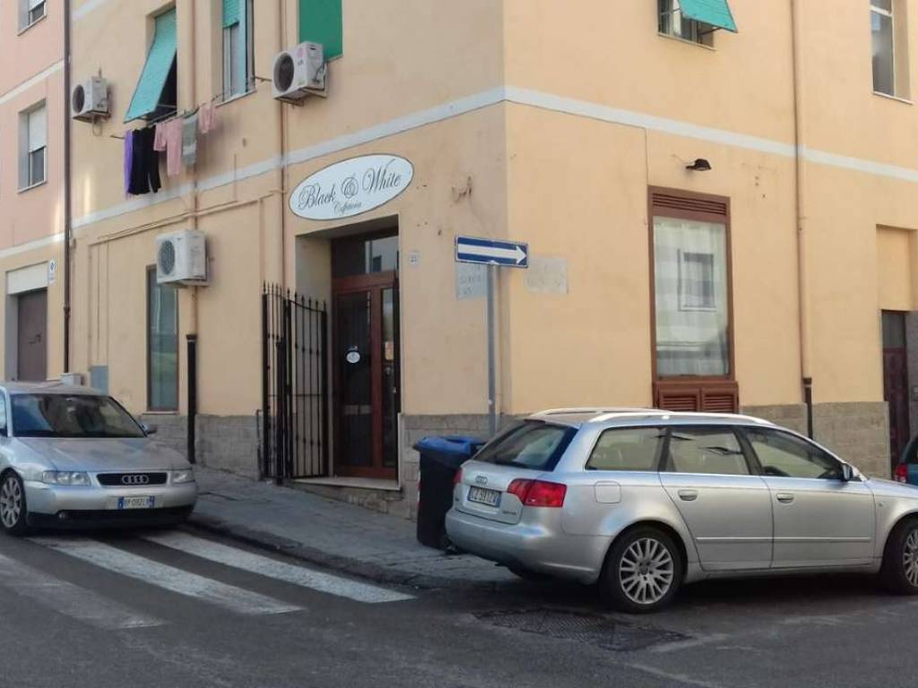 negozio in vendita a Sassari in zona Monte Rosello