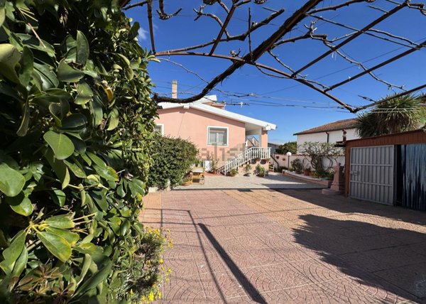 casa indipendente in vendita a Sassari in zona Li Punti