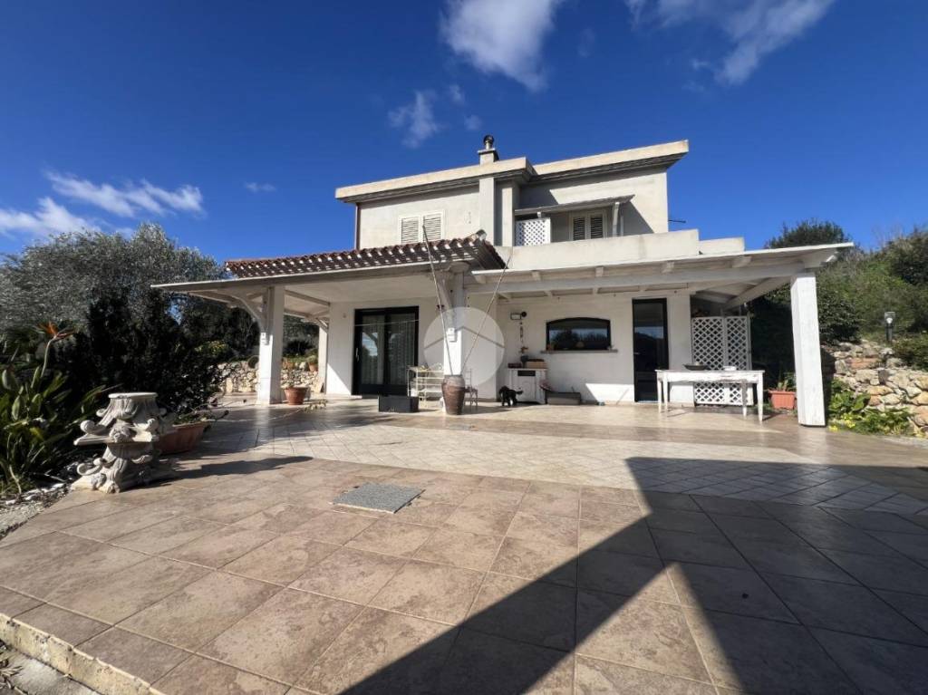 casa indipendente in vendita a Sassari in zona Caniga