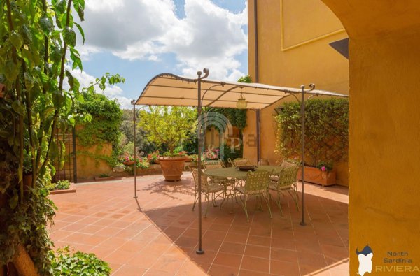 casa indipendente in vendita a Sassari in zona Centro Storico
