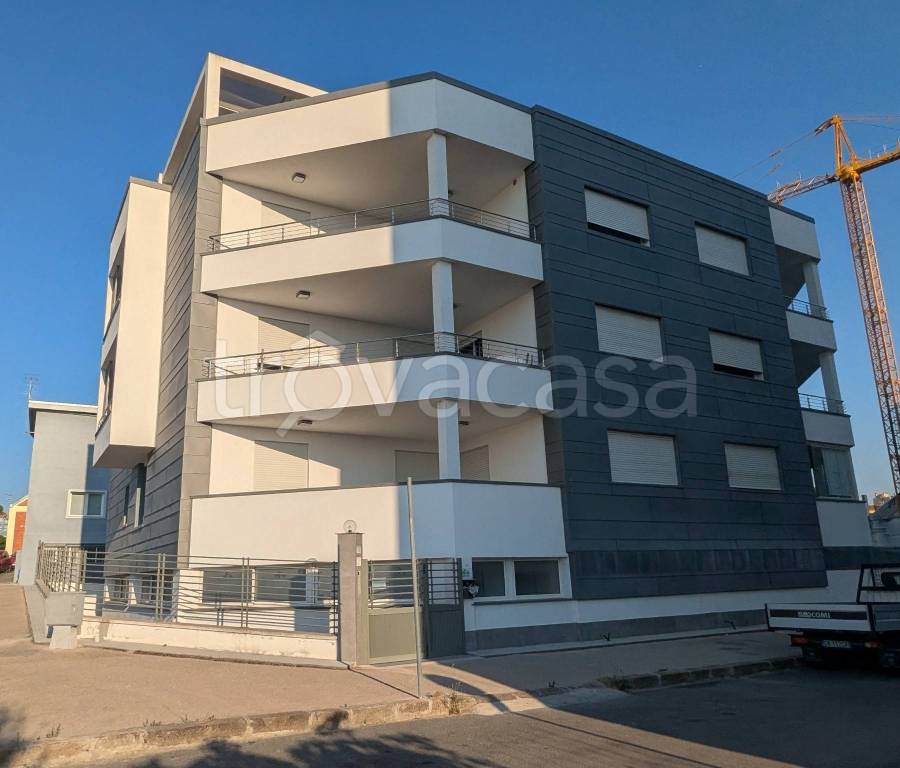 ufficio in vendita a Sassari in zona Carbonazzi / Acquedotto