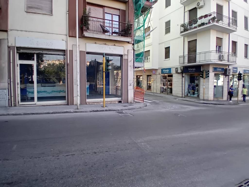 negozio in vendita a Sassari in zona Centro Storico