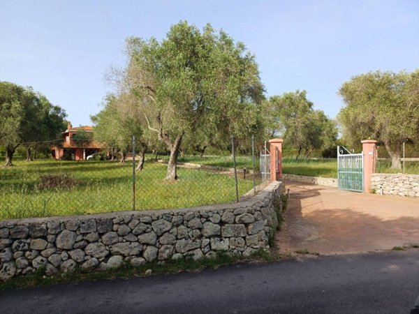 casa indipendente in vendita a Sassari in zona Latte Dolce