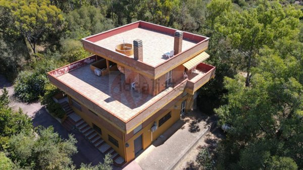 casa indipendente in vendita a Sassari in zona Caniga