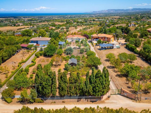 casa indipendente in vendita a Sassari in zona Li Punti