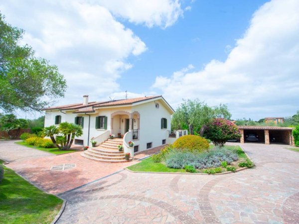casa indipendente in vendita a Sassari in zona Cappuccini