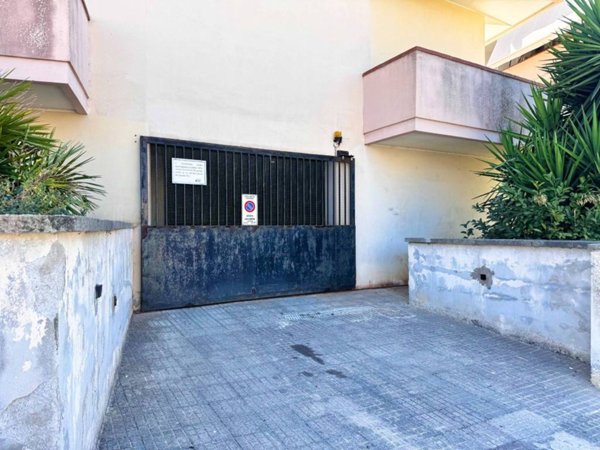locale di sgombero in vendita a Sassari in zona Li Punti