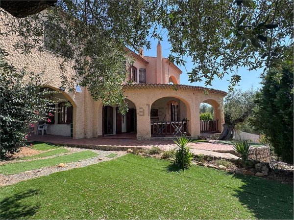 casa indipendente in vendita a Sassari in zona Centro Storico